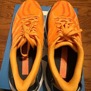 Hoka M Mach Supersonic Color: Radiant Yellow/Camellia size 7.5